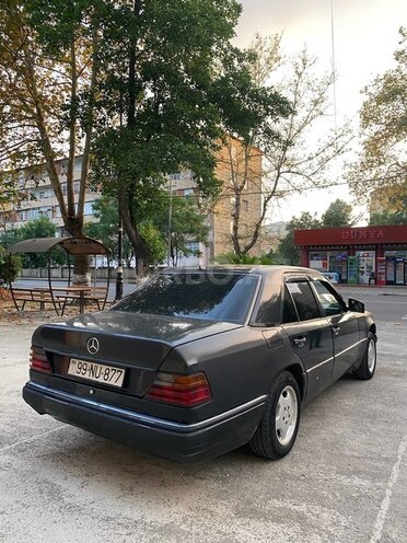 Mercedes E 200 1993, 400,000 km - 2.0 l - Lənkəran