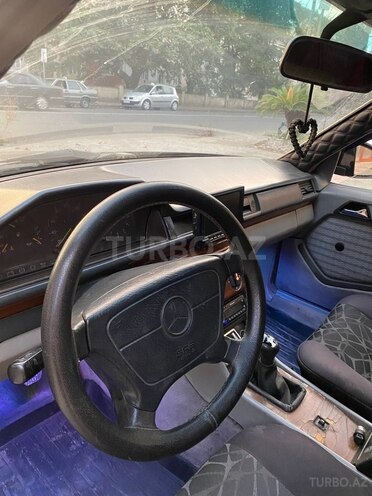 Mercedes E 200 1993, 400,000 km - 2.0 l - Lənkəran