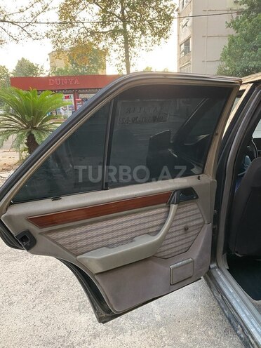 Mercedes E 200 1993, 400,000 km - 2.0 l - Lənkəran