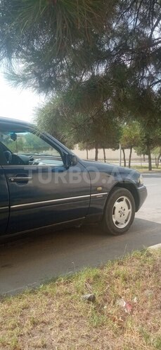Mercedes C 180 1995, 370,000 km - 1.8 l - Gəncə
