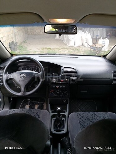 Opel Zafira 2000, 195,000 km - 1.8 l - Qusar
