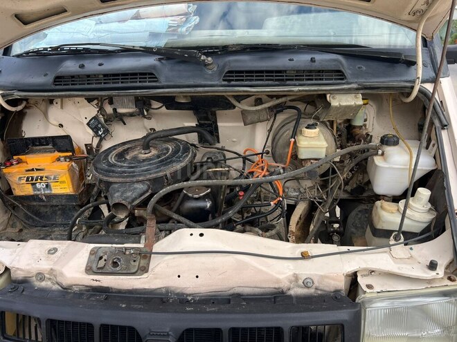 GAZ 2705-757 2001, 140,000 km - 2.4 l - Salyan
