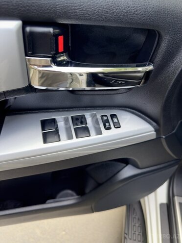 Toyota Land Cruiser 2013, 133,000 km - 4.0 l - Bakı