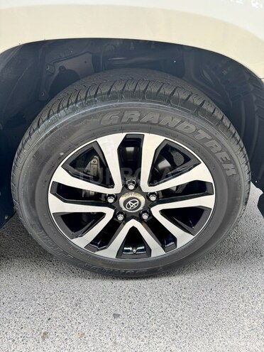 Toyota Land Cruiser 2013, 133,000 km - 4.0 l - Bakı