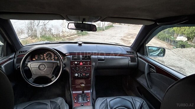 Mercedes E 230 1995, 434,285 km - 2.3 l - Bakı