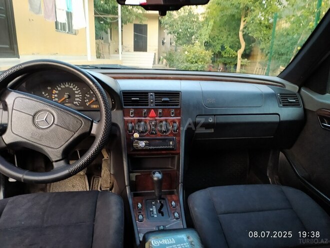Mercedes C 200 1996, 330,000 km - 2.0 l - Bakı