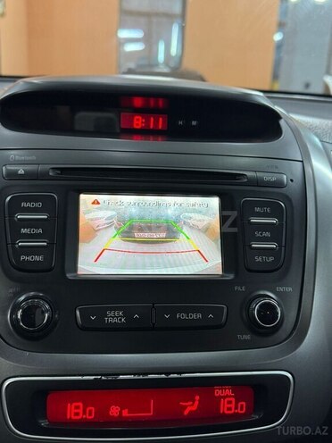 Kia Sorento-12