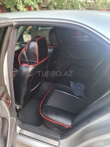 Mercedes E 220 d 2000, 850,000 km - 2.2 l - Qazax