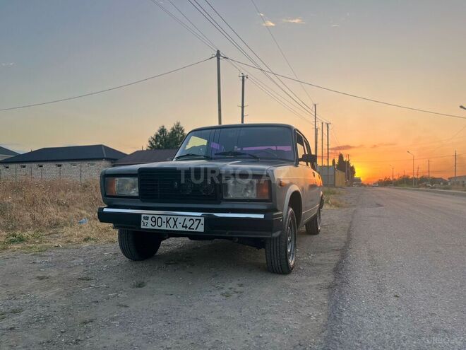 LADA (VAZ) 2107 2010, 85,000 km - 1.6 l - Şabran