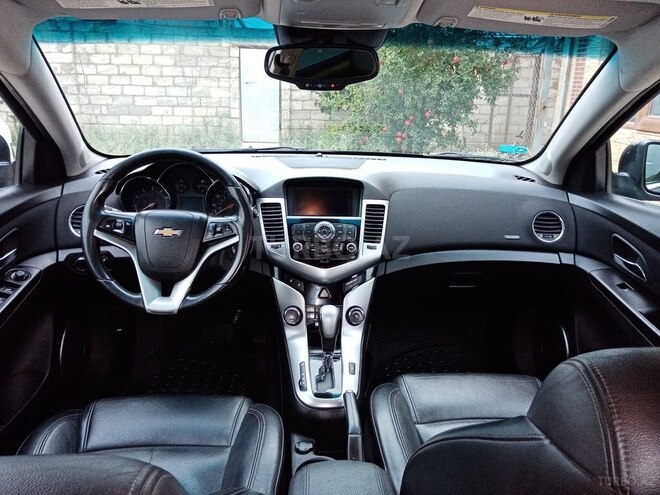 Chevrolet Cruze 2011, 243,709 km - 1.4 l - İsmayıllı