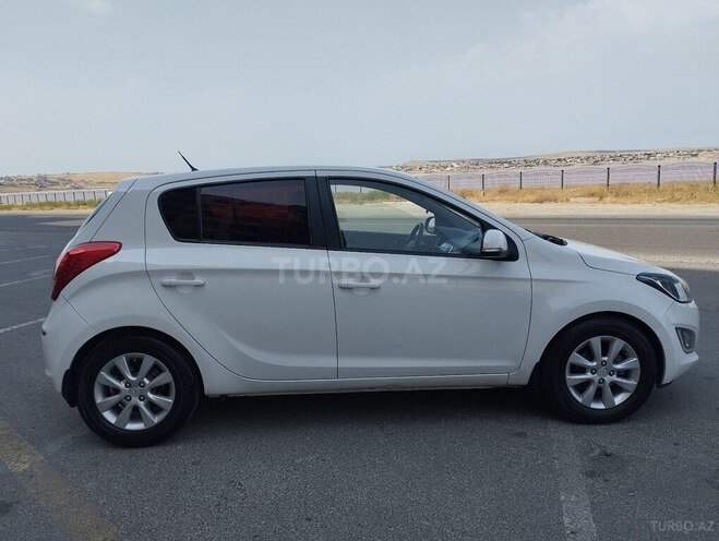 Hyundai i20 2012, 166,000 km - 1.4 l - Bakı