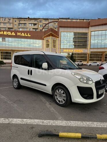 Fiat Doblo 2011, 228,489 km - 1.4 l - Bakı