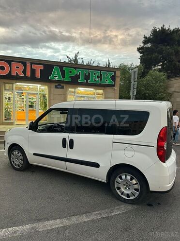 Fiat Doblo 2011, 228,489 km - 1.4 l - Bakı
