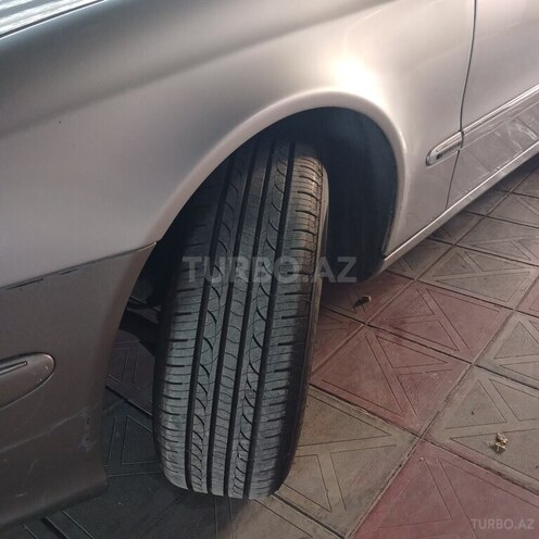 Mercedes E 270 2002, 235,170 km - 2.7 l - Masallı