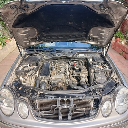 Mercedes E 270 2002, 235,170 km - 2.7 l - Masallı
