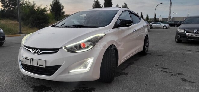 Hyundai Avante-5