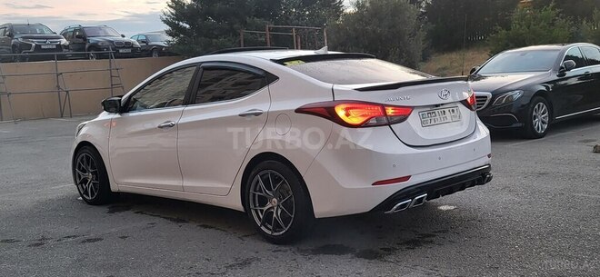 Hyundai Avante-7