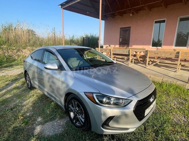 Hyundai Elantra 2017, 123,000 km - 2.0 л - Quba