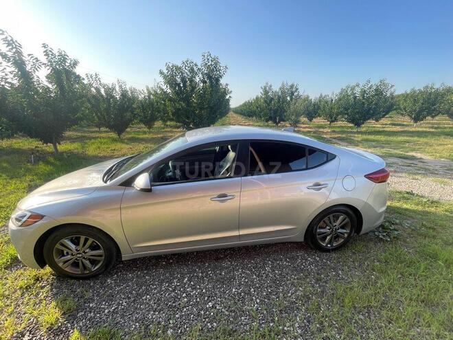 Hyundai Elantra 2017, 123,000 km - 2.0 л - Quba