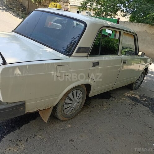 LADA (VAZ) 2107 1988, 80,000 km - 1.6 l - Yardımlı