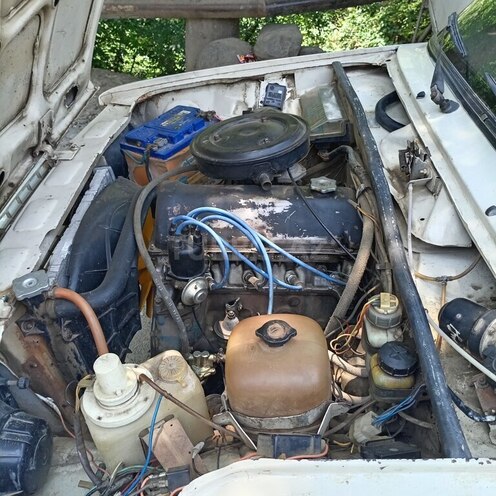 LADA (VAZ) 2107 1988, 80,000 km - 1.6 l - Yardımlı