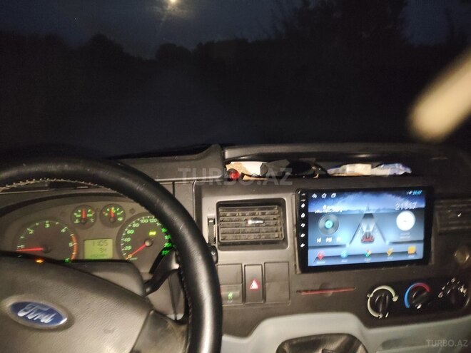 Ford Transit 2010, 430,000 km - 2.4 l - Quba