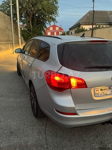 Opel Astra 2013, 319,916 km - 1.3 л - Bakı