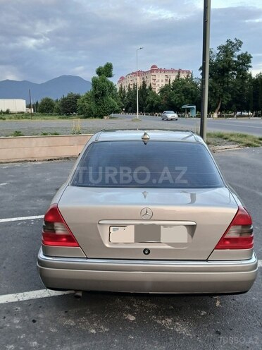 Mercedes C 180-2