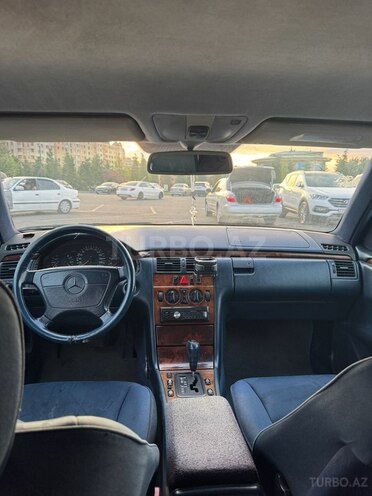 Mercedes E 240 1998, 364,467 km - 2.4 l - Sumqayıt