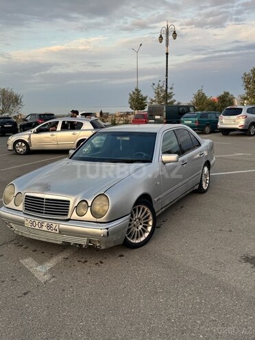 Mercedes E 240 1998, 364,467 km - 2.4 l - Sumqayıt