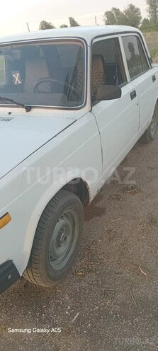 LADA (VAZ) 2107 2003, 42,000 km - 1.6 l - Liman