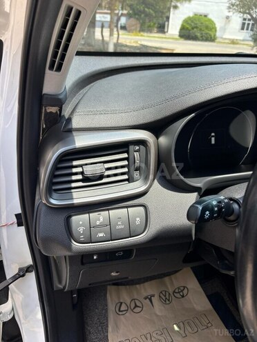 Kia Sorento-10