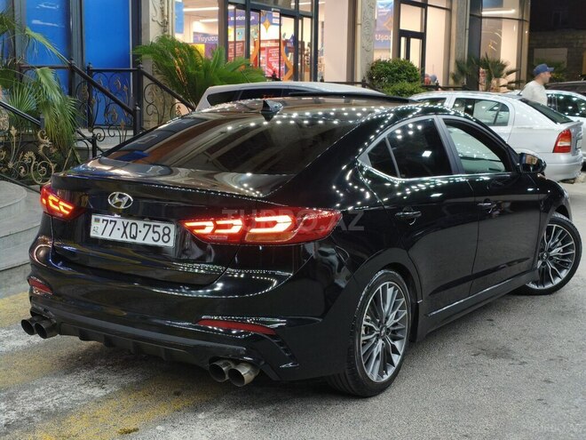 Hyundai Elantra 2017, 112,000 km - 1.6 л - Bakı