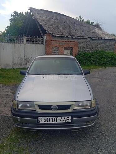 Opel Vectra 1994, 380,000 km - 1.8 l - Zaqatala