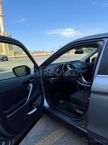 Mitsubishi Eclipse Cross 2021, 70,000 km - 2.0 l - Bakı