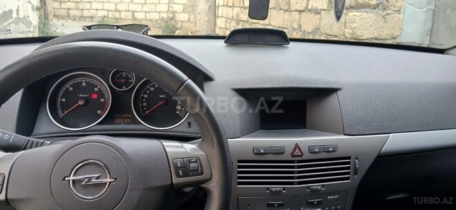 Opel Astra 2006, 239,000 km - 1.3 l - Culfa