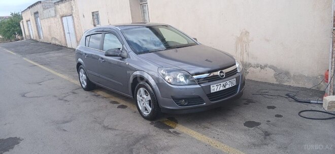 Opel Astra 2006, 239,000 km - 1.3 l - Culfa