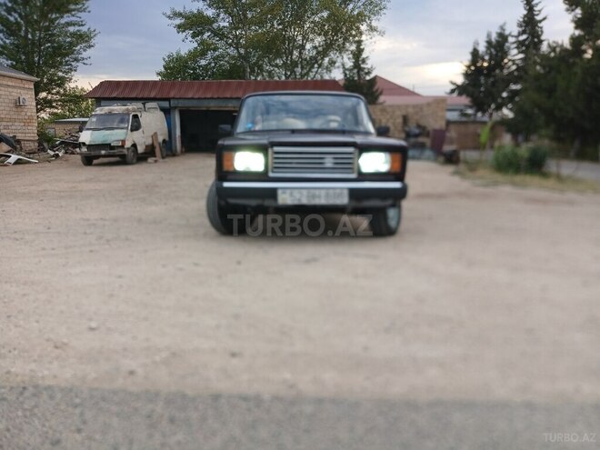 LADA (VAZ) 2107 2007, 50,555 km - 1.6 l - Salyan