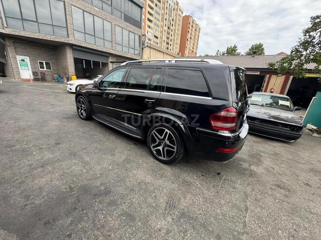 Mercedes GL 550-3