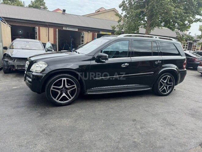 Mercedes GL 550-6