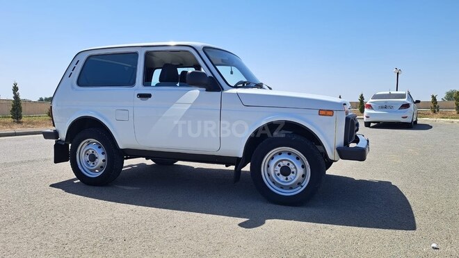 LADA (VAZ) Niva 2018, 107,000 km - 1.7 л - Neftçala