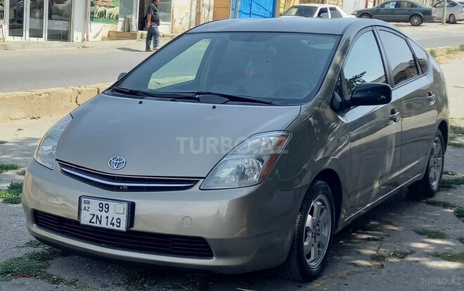 Toyota Prius-2