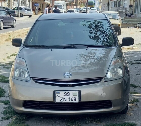 Toyota Prius-3