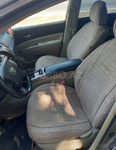 Toyota Prius-6