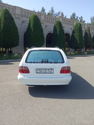 Mercedes E 200 1999, 300,000 km - 2.0 l - Gəncə