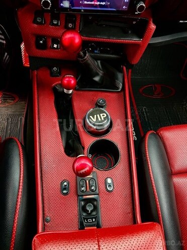 LADA (VAZ) Niva-7