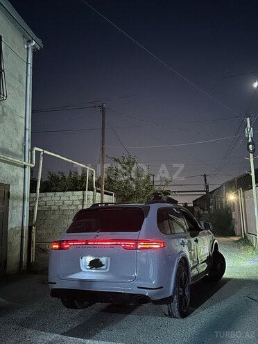 Porsche Cayenne-3