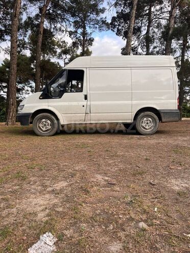 Ford Transit-2