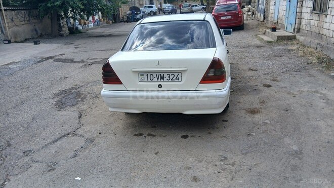 Mercedes C 200 d 2014, 965,555 km - 1.6 l - İmişli
