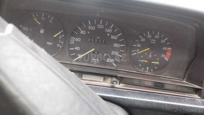 Mercedes 190 1993, 100,000 km - 2.0 л - Bakı